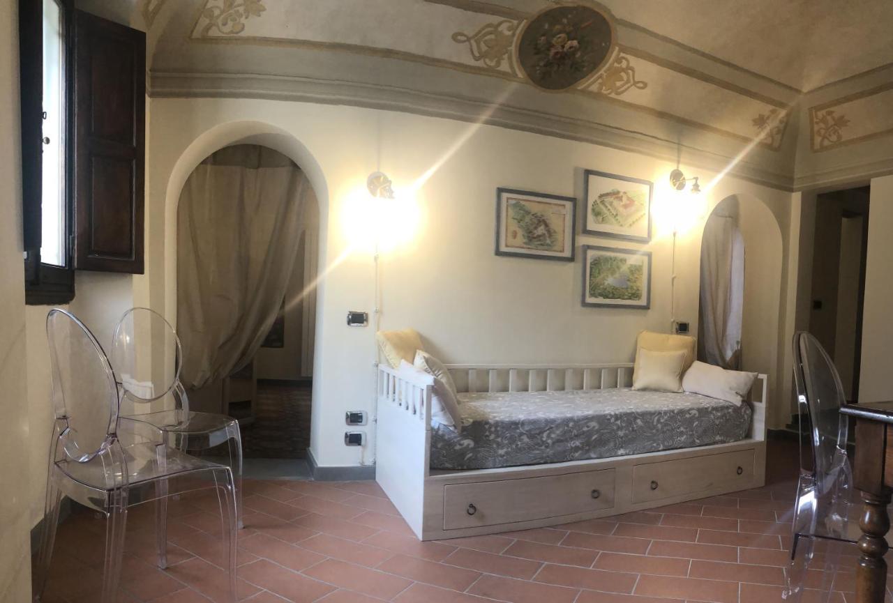 Little Liberty Loft Apartment Barberino di Mugello Luaran gambar